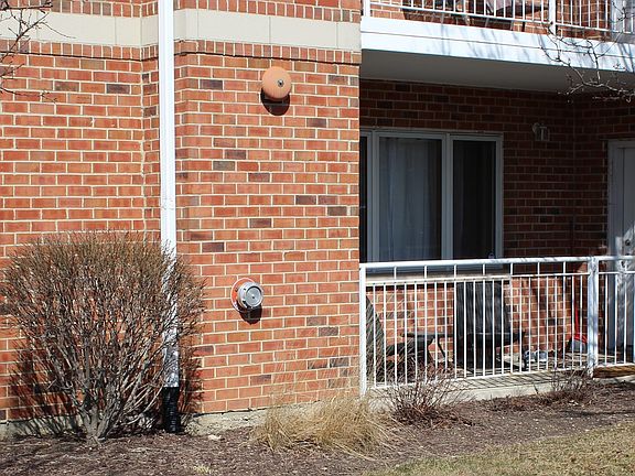 2nd image of 5500 W 115th St #101