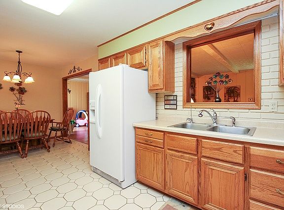 5th image of 15008 El Vista Ave