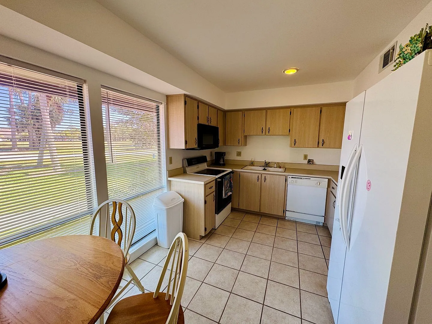 Fully Furnished 2-Story Townhouse On Canal Pool, Golf Views & All Utilities Included! — Photo 3