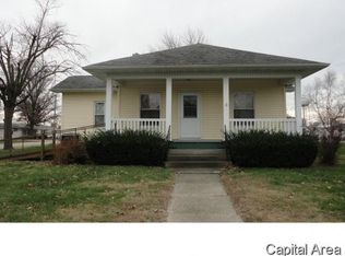 410 Mohawk St, Morrisonville, IL 62546