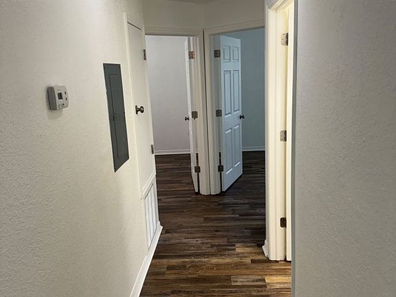 5th image of 4367 Millwood Rd #4377