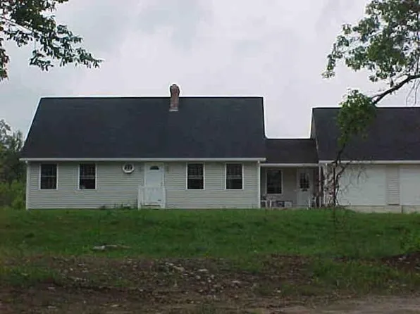 8 Hill Rd, Thompson, CT 06277