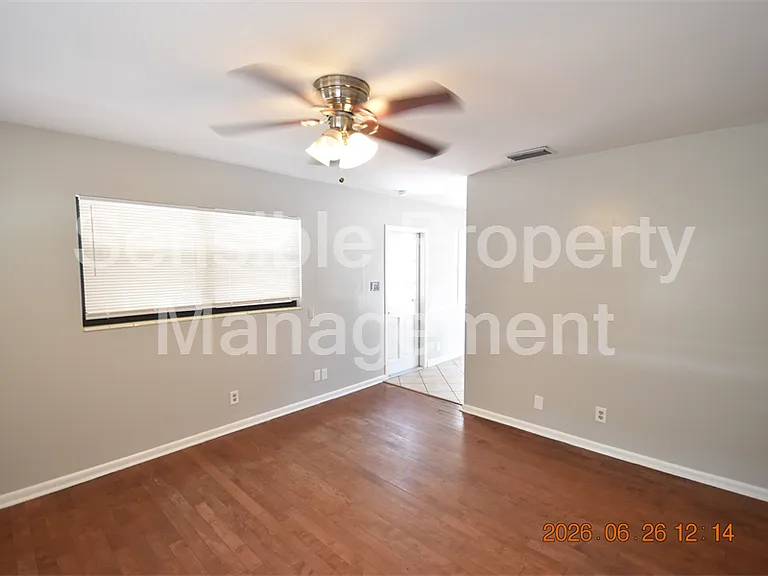 4414 W Wyoming Ave — Photo 3