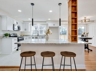 913 Norfleet Rd, Virginia Beach, VA 23464