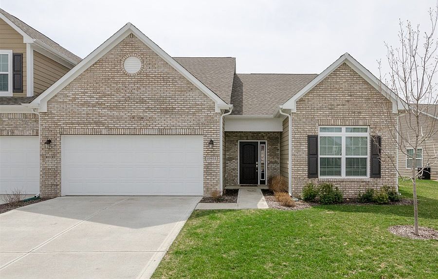 1st image of 10953 Chapel Woods Blvd N