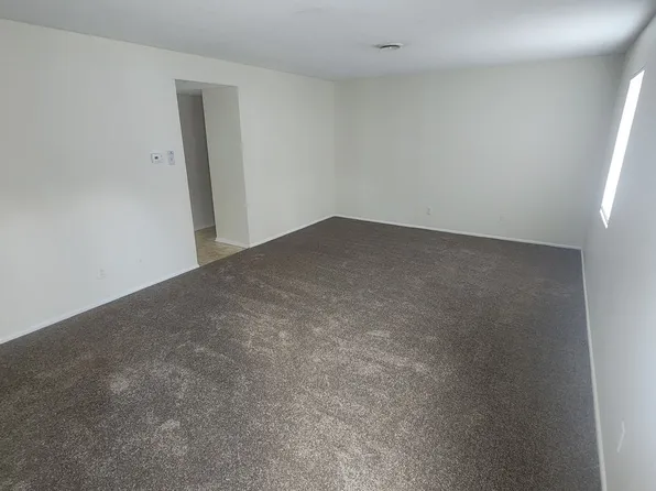 Charlestowne Henderson