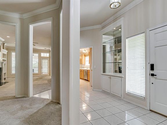 4th image of 108 S Ridge Pointe Dr