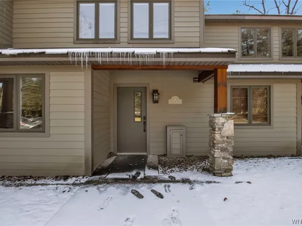 9 Creekside Vlg, Ellicottville, NY 14731