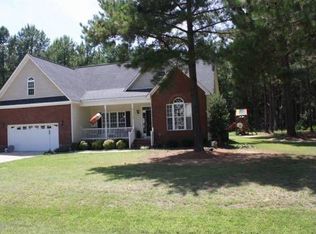 104 Majestic Dr, Princeton, NC 27569