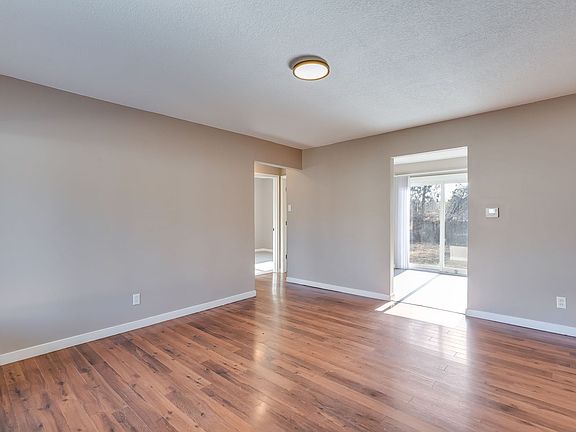 3rd image of 3007 E South Fork Ct