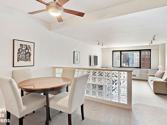 3rd image of 5 W 65th St #31G
