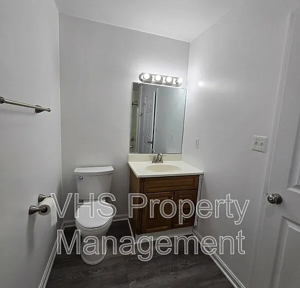 4 Daiseys Rest Rd — Photo 12