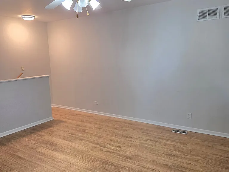 614 Dunham Rd — Photo 9