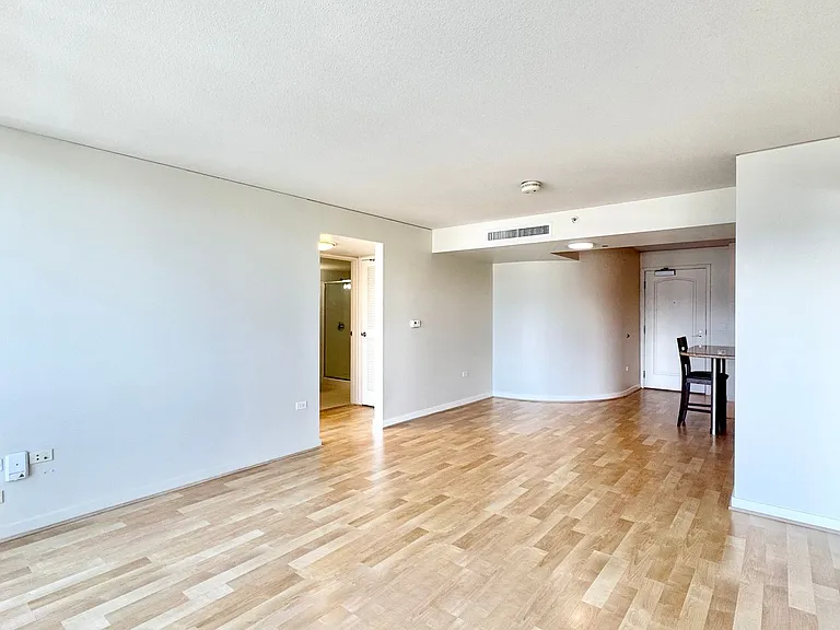 1296 Kapiolani Blvd #1002 — Photo 4