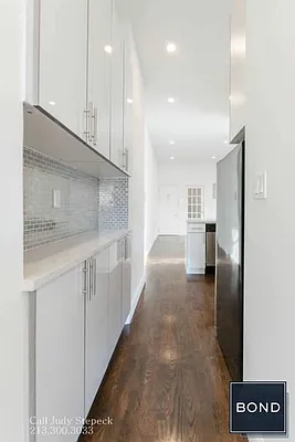 Rented by Bond New York | media 17