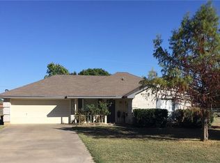 905 Pear Ct, Joshua, TX 76058