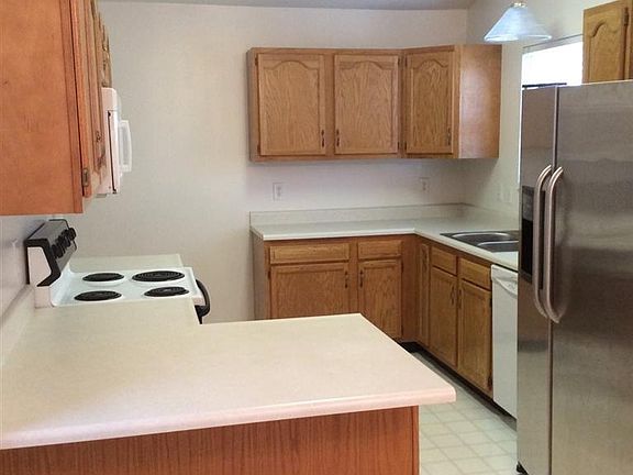5th image of 1227 Holly Forge Dr