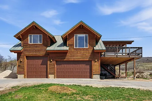 300 Moulton Ln Photo 1
