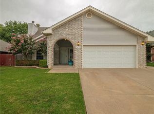 2633 Amy Ct, Moore, OK 73160