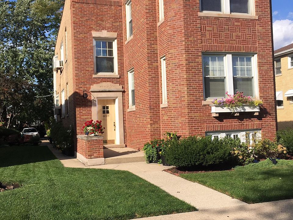1st image of 10334 Chaucer St #2