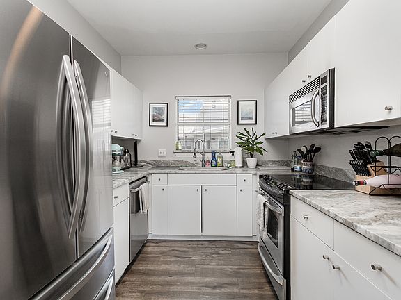5th image of 4111 Cole Ave APT 30