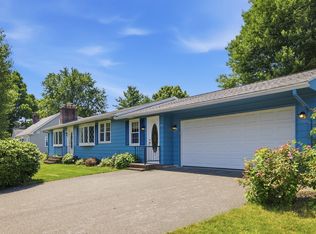 159 Mountainview Rd, East Longmeadow, MA 01028