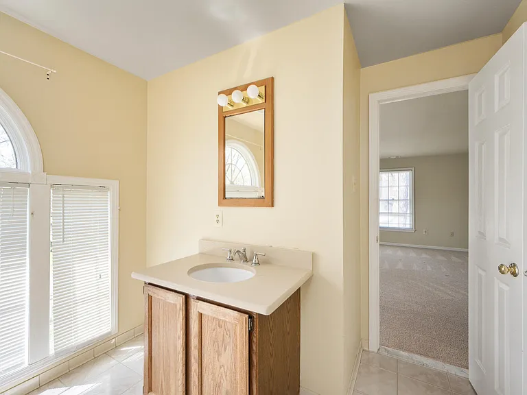 2725 Oldewood Dr — Photo 17