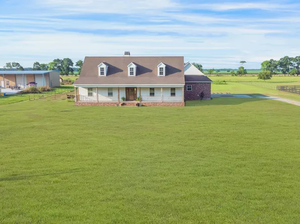 806 Teche Lake Rd, New Iberia, LA 70563