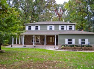 64 Devonshire Dr, Morganville, NJ 07751