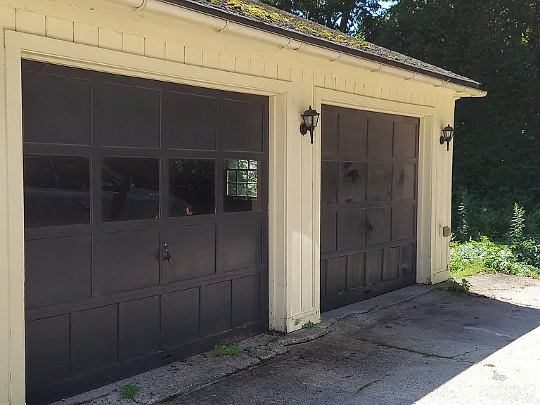 Pine St — Photo 10