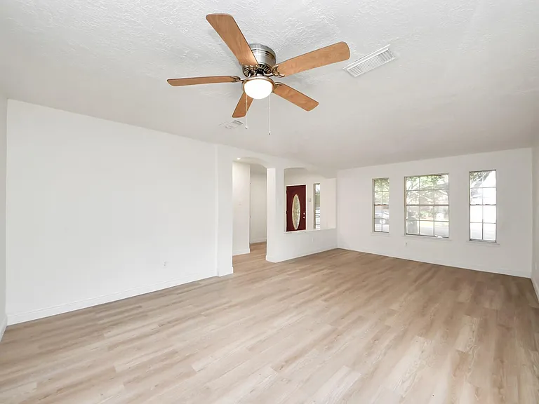 3046 Texas Oak Dr — Photo 23