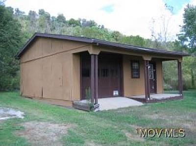 2nd image of 140 Browns Ln
