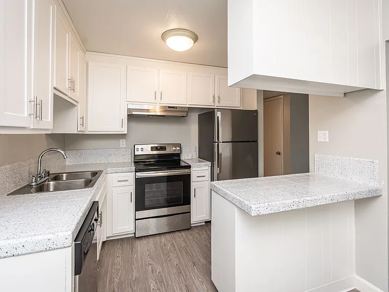 Villas at Greenhaven — Photo 14