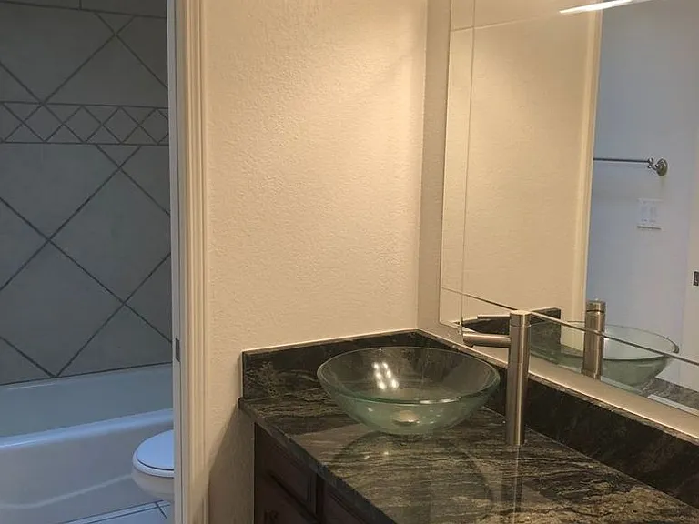 2530 E Forgeus Pl — Photo 8