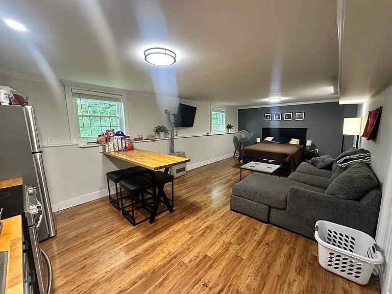 105 Partridge Rd — Photo 3