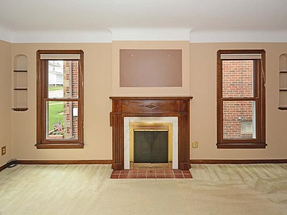 5th image of 7145 Marcelline Ct