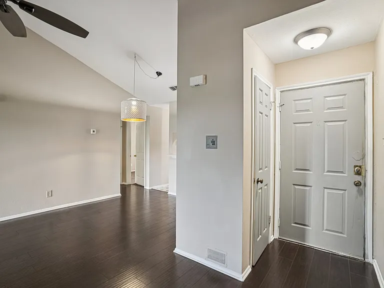 4212 Medical Dr #212 — Photo 3