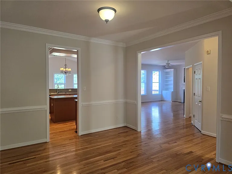 9521 Pine Trails Ct — Photo 5