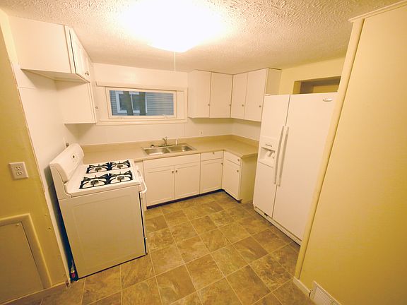 4th image of 4104 Glenwood Ave