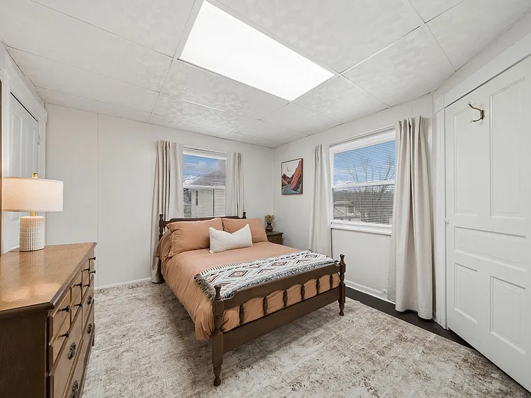 6 Webster Ave — Photo 11