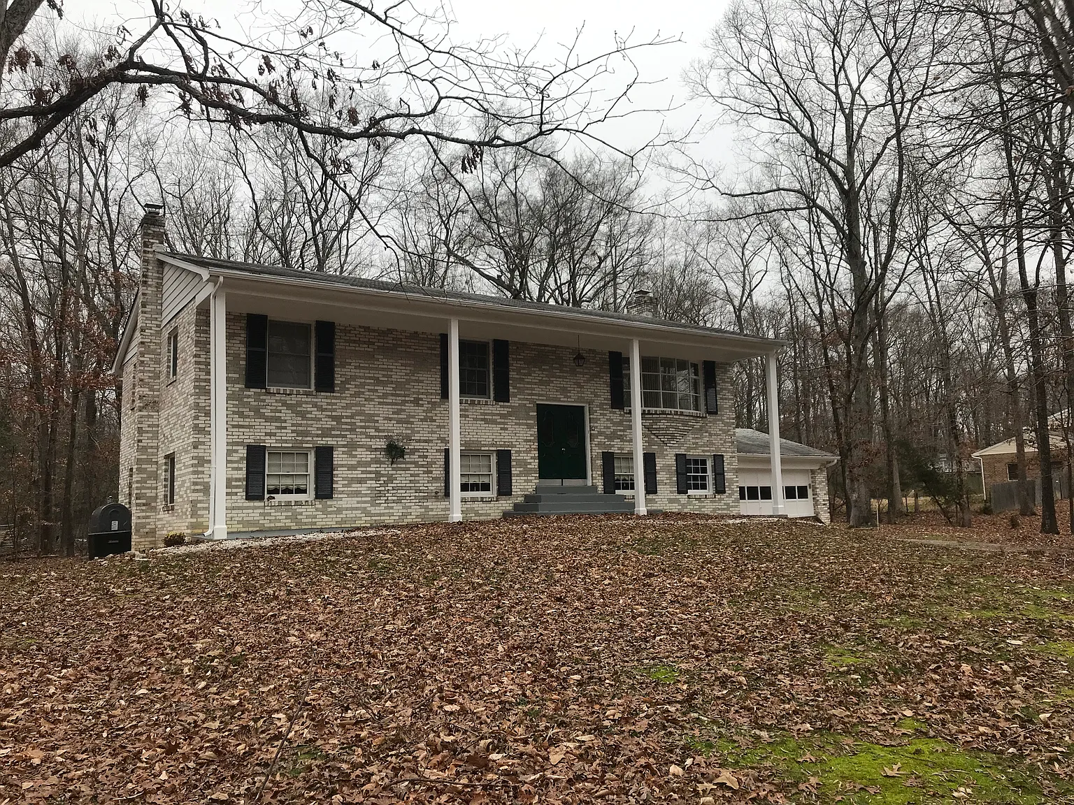 8800 Brook Dr photo 1