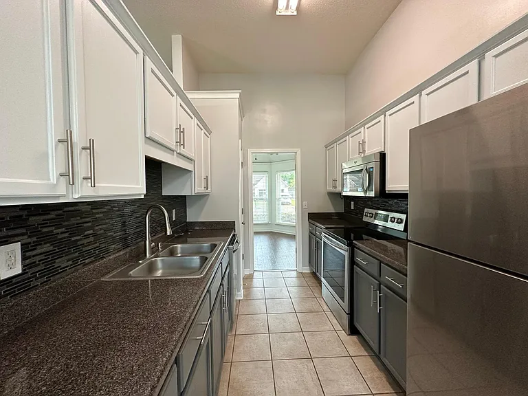 11206 Black Sheep Dr — Photo 8