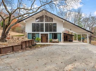 151 Bowers Rd, Harriman, TN 37748