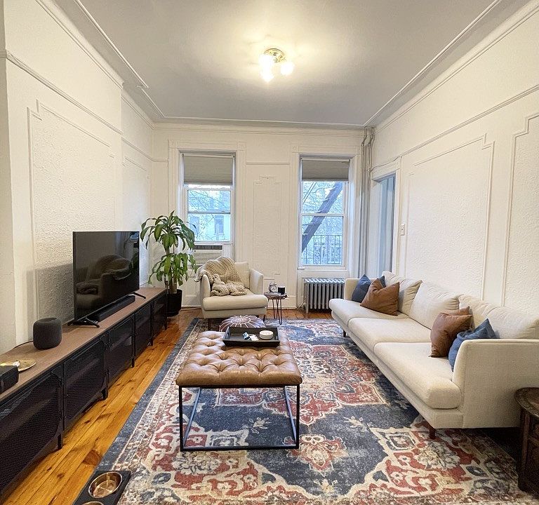1st image of 263 12th St #2