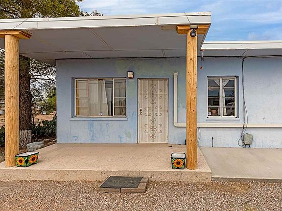 2nd image of 105 Gallegos Ln
