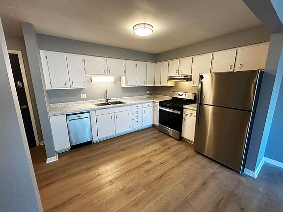 2nd image of 11201 S Langley Ave APT 2G