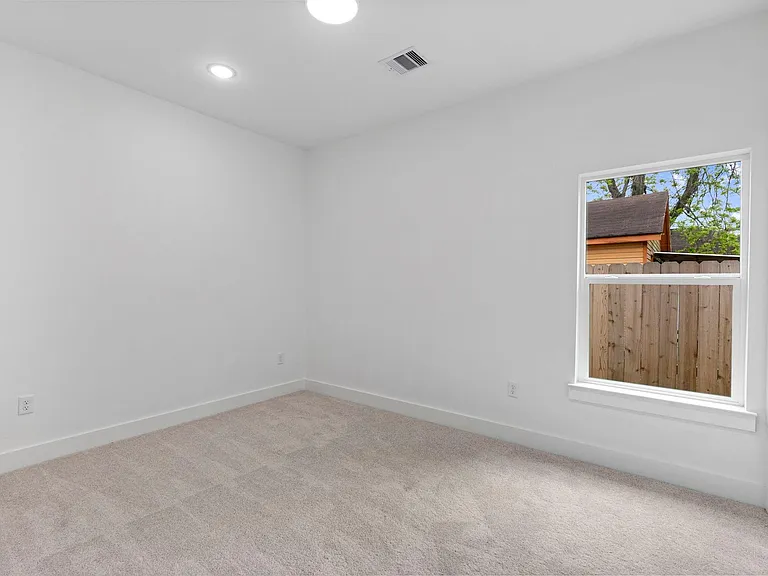 8109 Hamlet St #A — Photo 10
