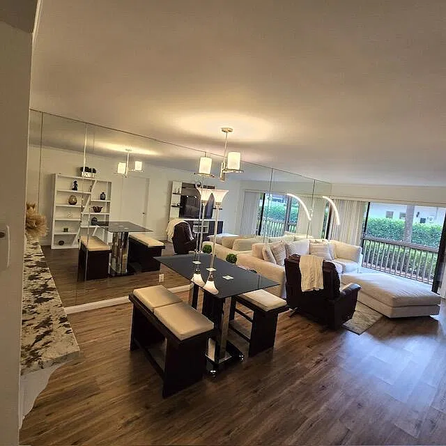 2 bed, 2.0 bath, 1180 sqft, $2,700 — Photo 2