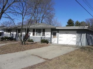 3356 N Winnebago St, Rockford, IL 61103