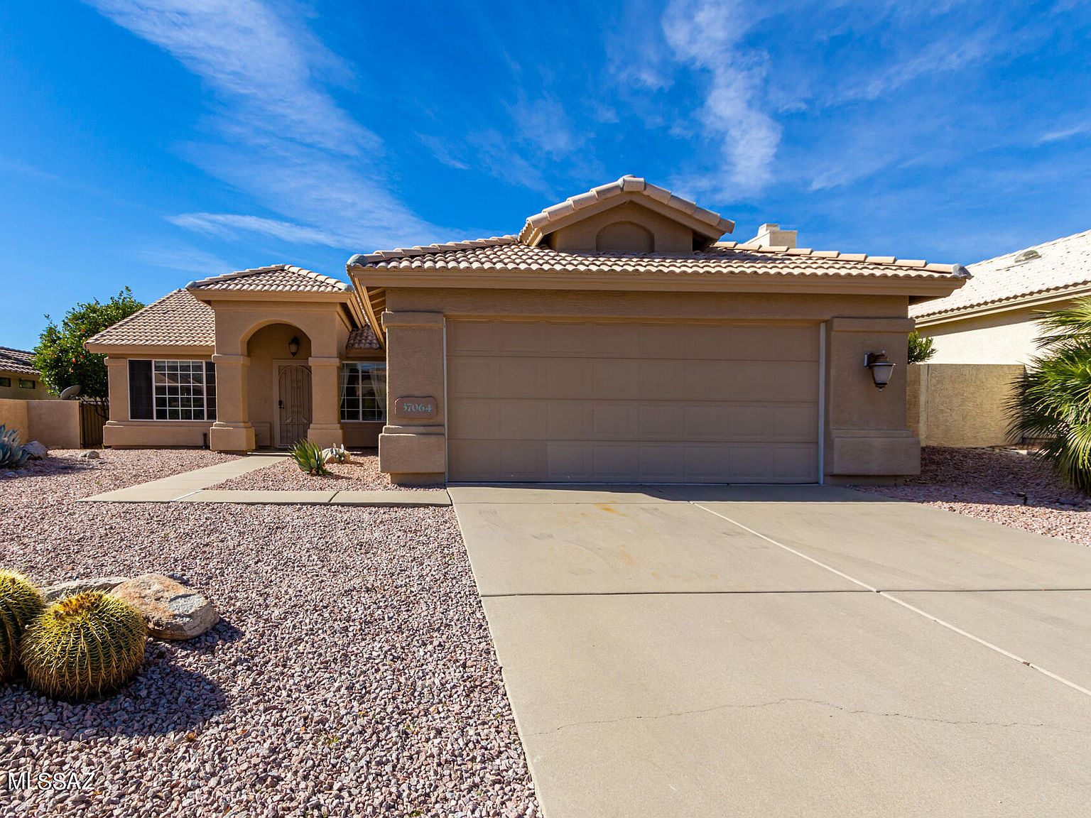 37064 S Rock Crest Dr